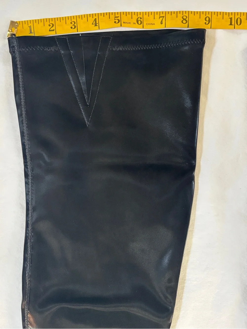 Atana Man outfit side